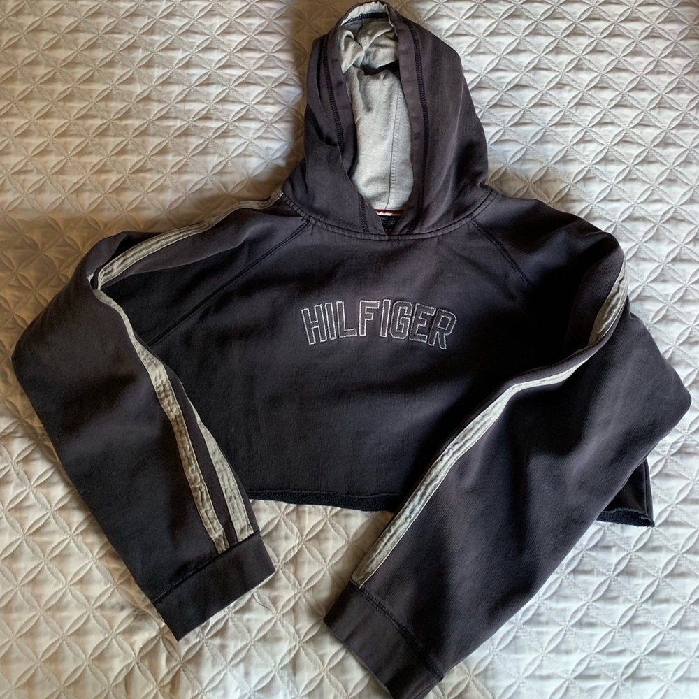 Vintage Tommy Hilfiger Cropped Sweatshirt - Picture 1 of 2
